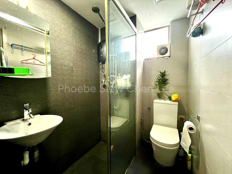 4 Bed Condo for Sale in  Orchid Park Condominium - Image 12